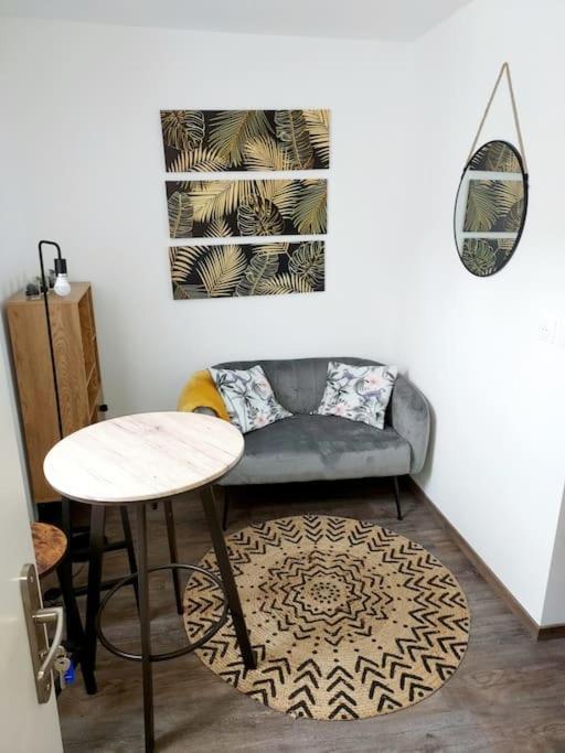 شقة T2 Cosy Vieux Montluçon المظهر الخارجي الصورة